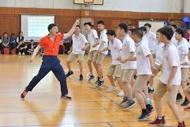 广东麻将“鸡平胡”：为什么在快节奏博弈中，“快胡”往往优于“大牌”？（广东麻将鸡平胡：为何在高节奏对局里，速胡更胜豪牌？）